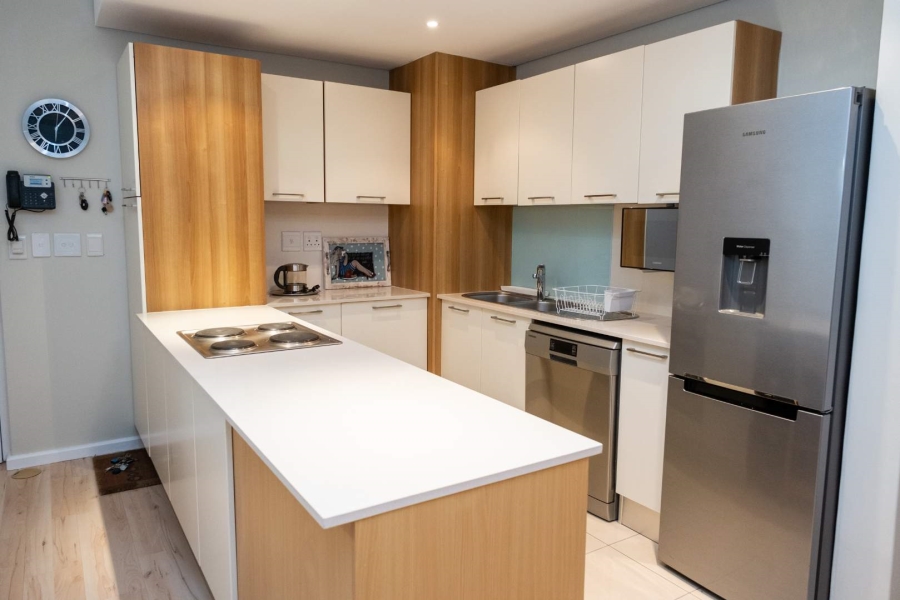 2 Bedroom Property for Sale in Blaauwberg Western Cape